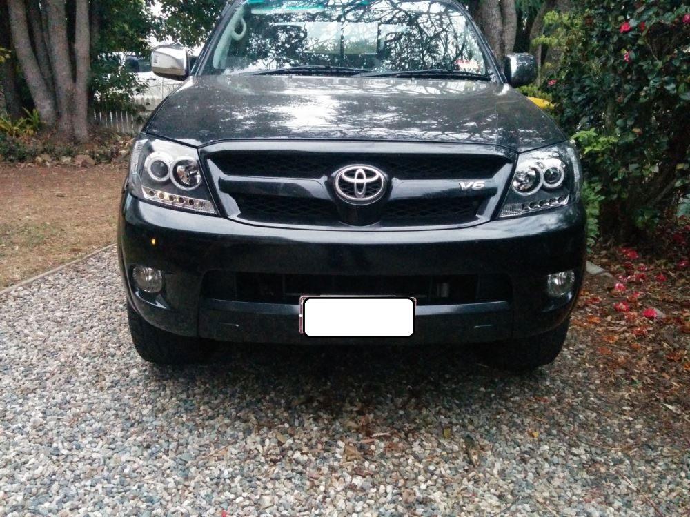 BLK Projector Headlights to suit Toyota Hilux 05-11 ULTRA led rings - Prolink Performance