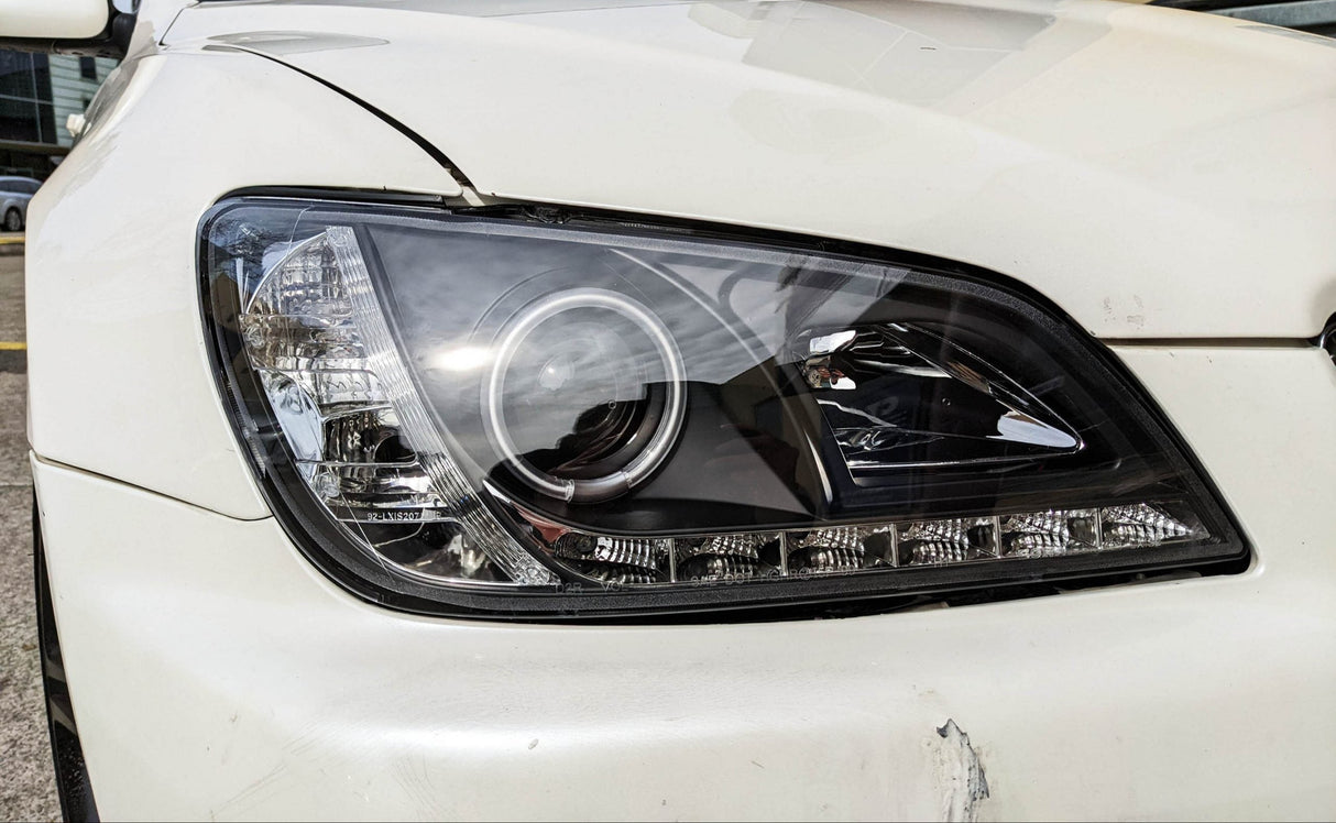 Black CCFL DRL Projector Headlights for 99-05 Lexus IS200 IS300 Toyota Altezza