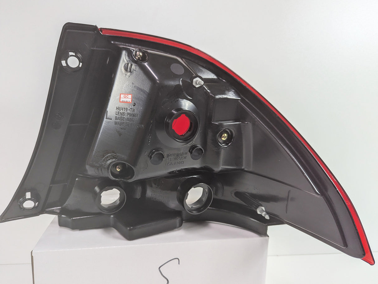 JDM Clear Red Tail Lights for 99-05 Lexus IS200 IS300 Toyota Altezza taillights