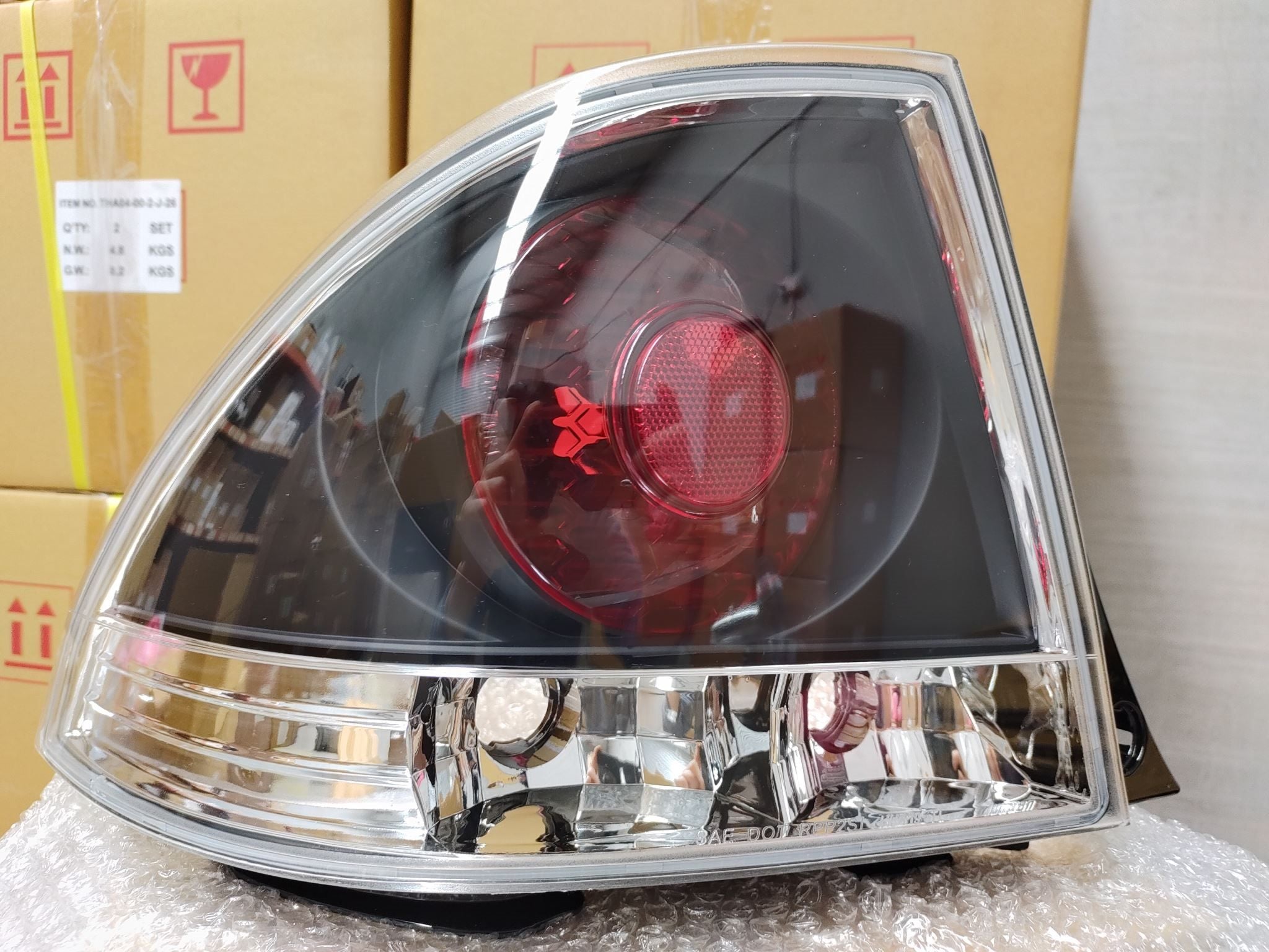 JDM/OEM BlackHousing Tail Lights to suit Toyota Altezza/IS200 98-05 - Prolink Performance