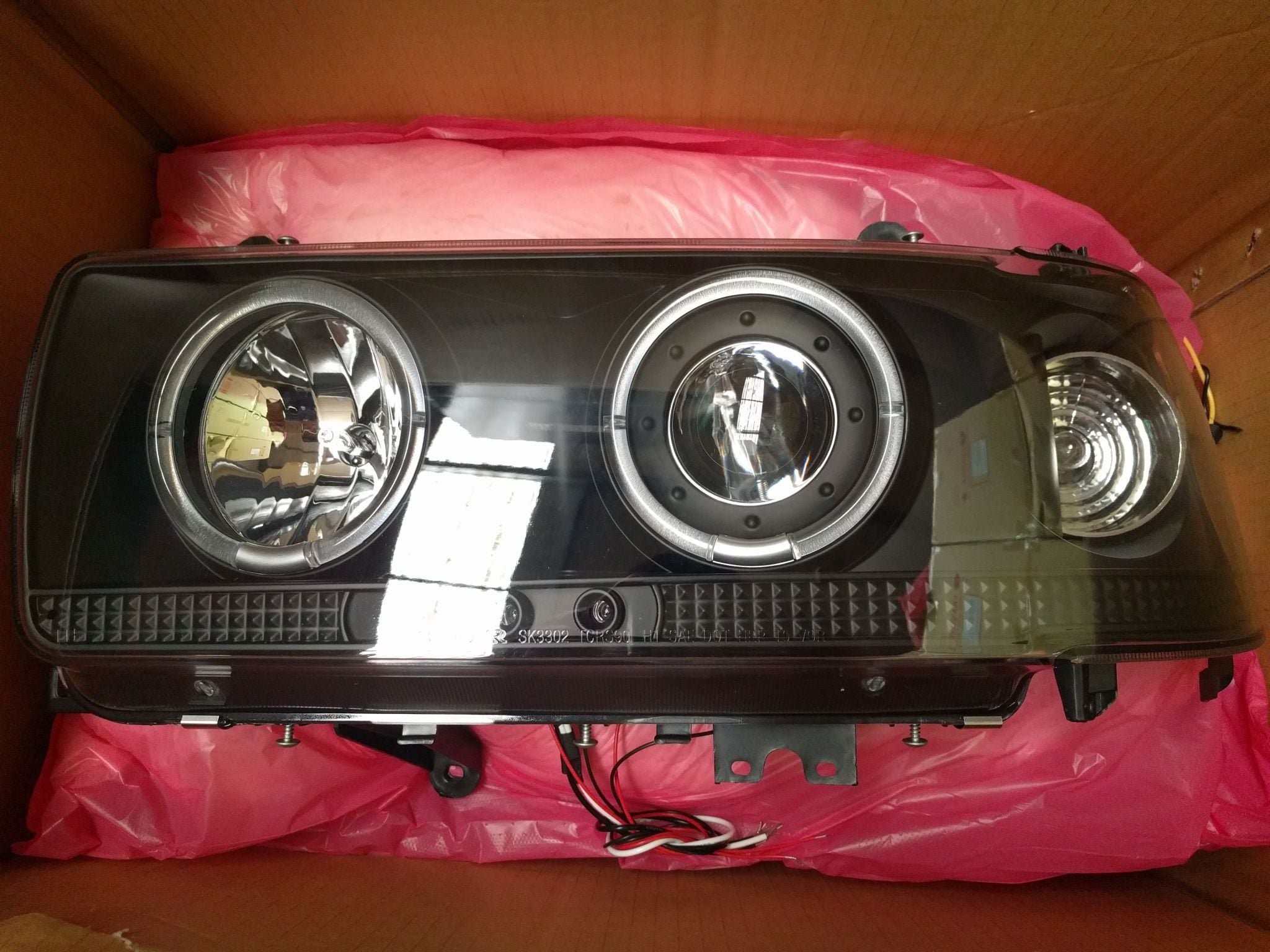 EuroBlack Projector Headlights Led Rings to suit Toyota LandCruiser FJ80/82 - Prolink Performance