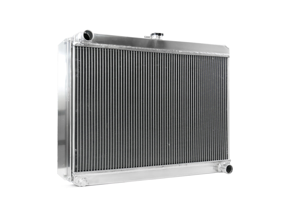 Universal Large Radiator - Top Outlet Pipe Left / Bottom Outlet Pipe Right.